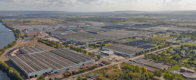 Renault Group celebra el 1er aniversario de la Refactory e inauguración de la Factory VO en Flins