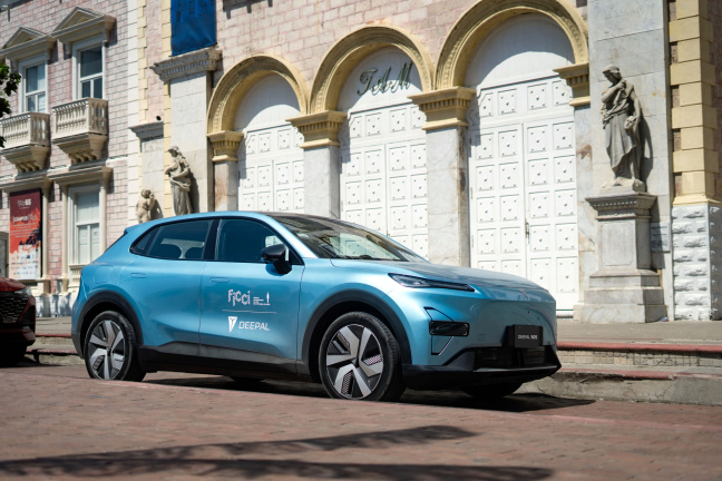 Deepal electrifica los Premios India Catalina