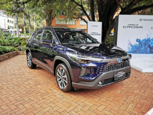 Ventas de vehículos nuevos en Colombia frenan su caída en mayo