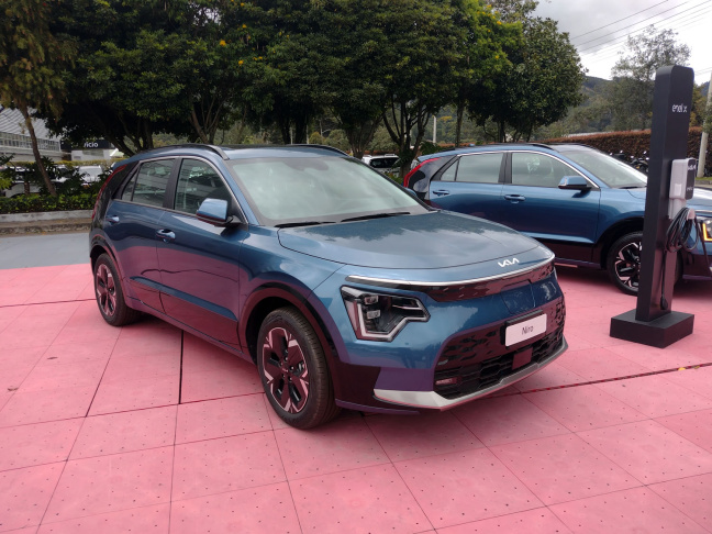 Kia presenta su primer vehículo eléctrico en Colombia