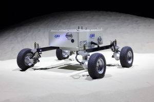 Nissan presenta un prototipo de vehículo lunar