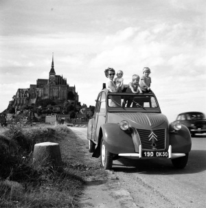 El Citroën 2 CV celebra su 75º aniversario