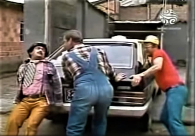 Los carros en "Don Chinche"