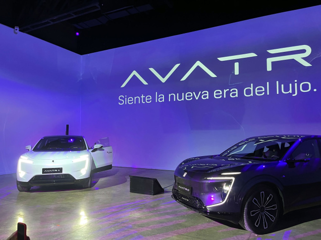 AVATR llega a Colombia con dos apuestas de lujo electrificado: AVATR 11 y AVATR 07
