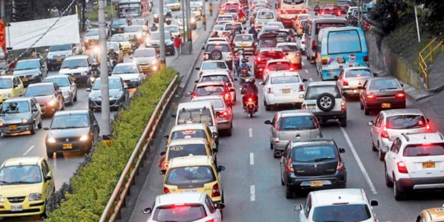 Experiencia de Conducir por Calles Bogotanas