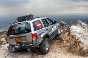 Jeep® Grand Cherokee que ascendió a Monserrate inicia su gira nacional