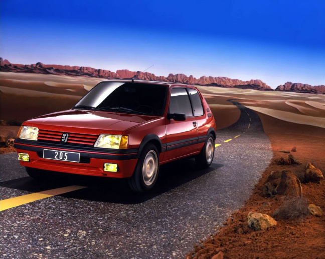 Peugeot 205 GTI cumple 40 años