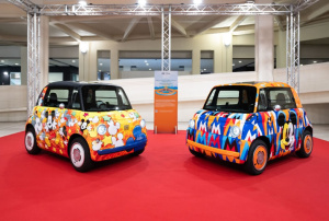 Los Fiat Topolino one-off dedicados a Mickey Mouse colorean la rampa norte de Lingotto