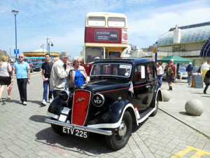 Encuentro de vehículos antiguos en Inglaterra
